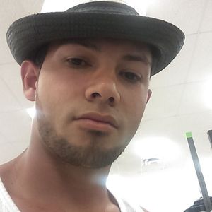 Meet your Posher, Edgardo